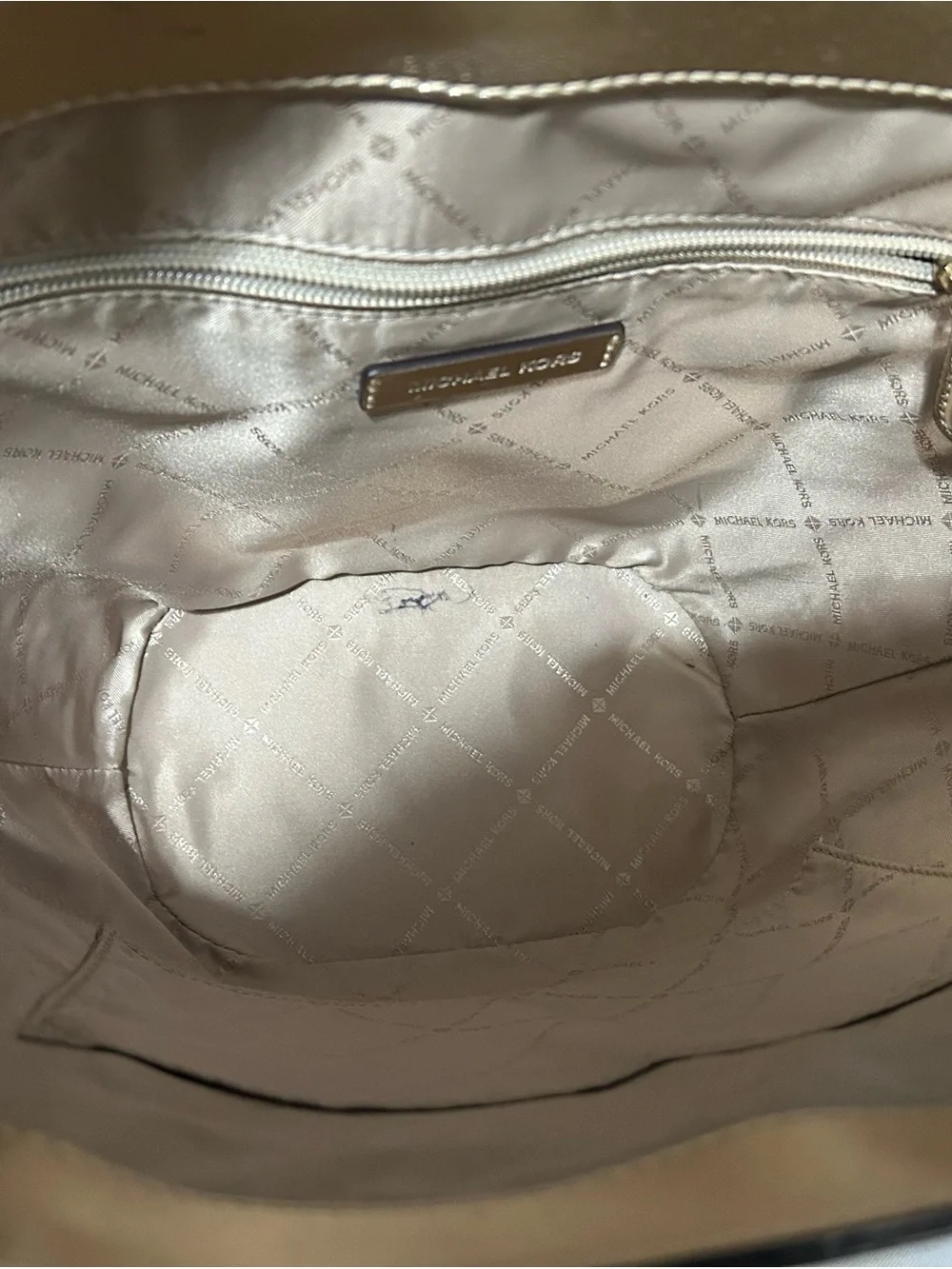 Michael Kors tote grab bucket Bag
